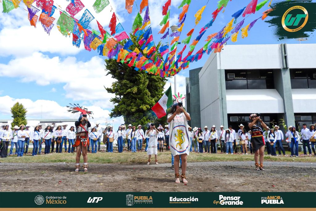 Estudiantes y docentes de la UT de Oriental participan en actividades conmemorativas por el Día Nacional del Maíz.