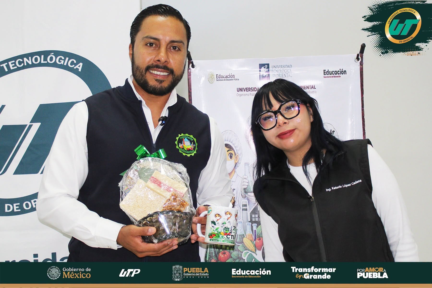 Estudiantes, docentes y ponentes participan en el CTIA 2026, Foro de Alimentos de la Universidad Tecnológica de Oriental